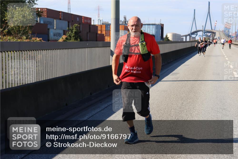 03.10.2025 - Köhlbrandbrückenlauf Strokosch-Dieckow http://msf.ph/oto/9166797 03.10.2025 13:22:07 Position 3  meine-sportfotos.de