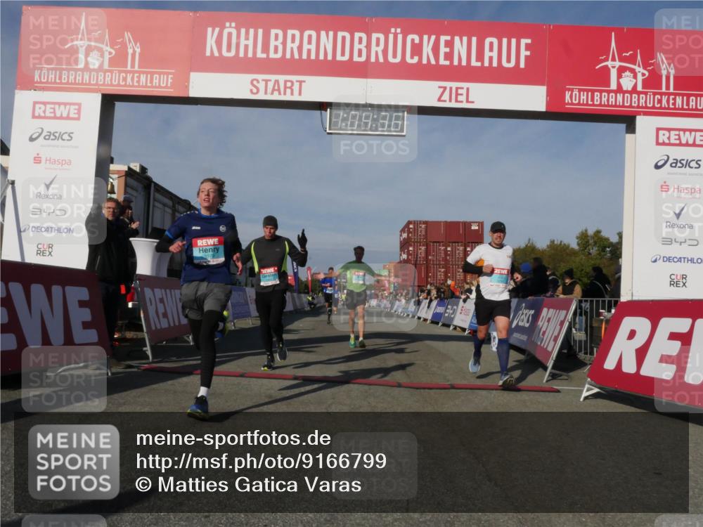 03.10.2025 - Köhlbrandbrückenlauf Matties Gatica Varas http://msf.ph/oto/9166799 03.10.2025 10:04:37 Ziel 1025, 1073, 1080, 1218, 1308, 2029, 2672, 3160, 3301, 3379, 3791 meine-sportfotos.de