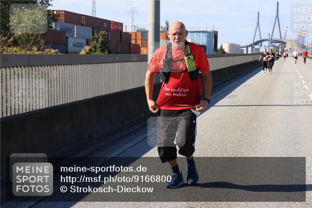 03.10.2025 - Köhlbrandbrückenlauf Strokosch-Dieckow http://msf.ph/oto/9166800 03.10.2025 13:22:07 Position 3  meine-sportfotos.de