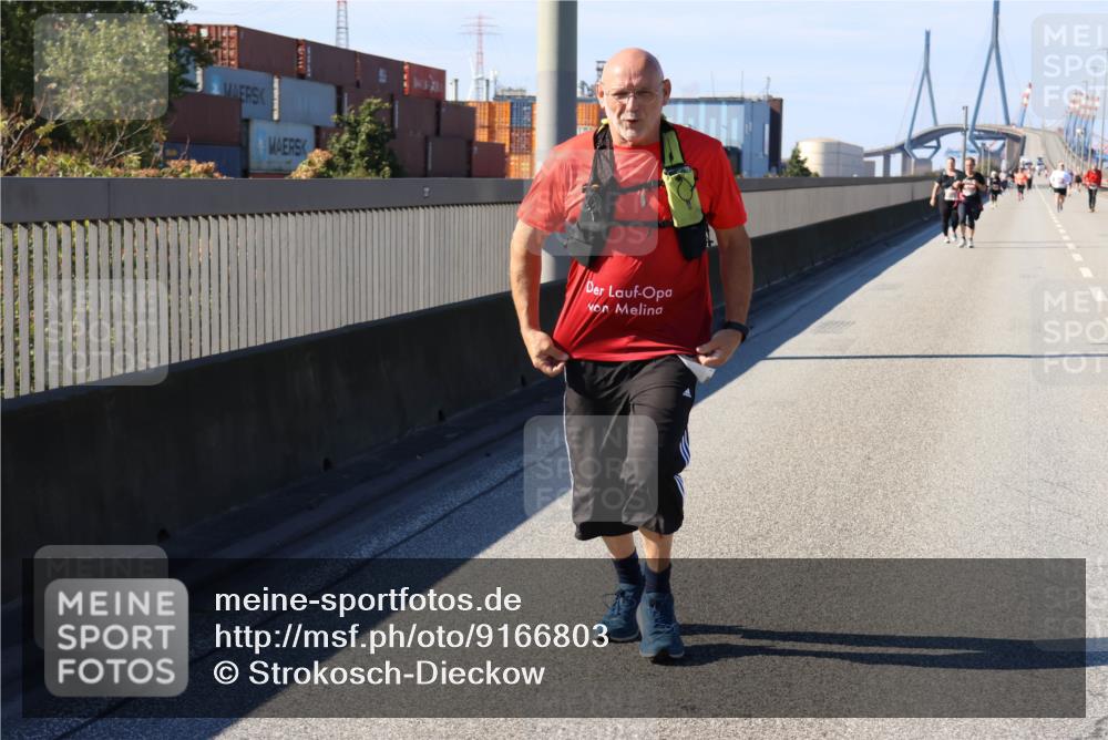 03.10.2025 - Köhlbrandbrückenlauf Strokosch-Dieckow http://msf.ph/oto/9166803 03.10.2025 13:22:07 Position 3  meine-sportfotos.de