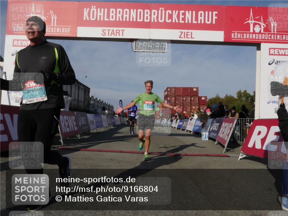 03.10.2025 - Köhlbrandbrückenlauf Matties Gatica Varas http://msf.ph/oto/9166804 03.10.2025 10:04:39 Ziel 1025, 1073, 1218, 1308, 1623, 2029, 2672, 2822, 3160, 3799 meine-sportfotos.de
