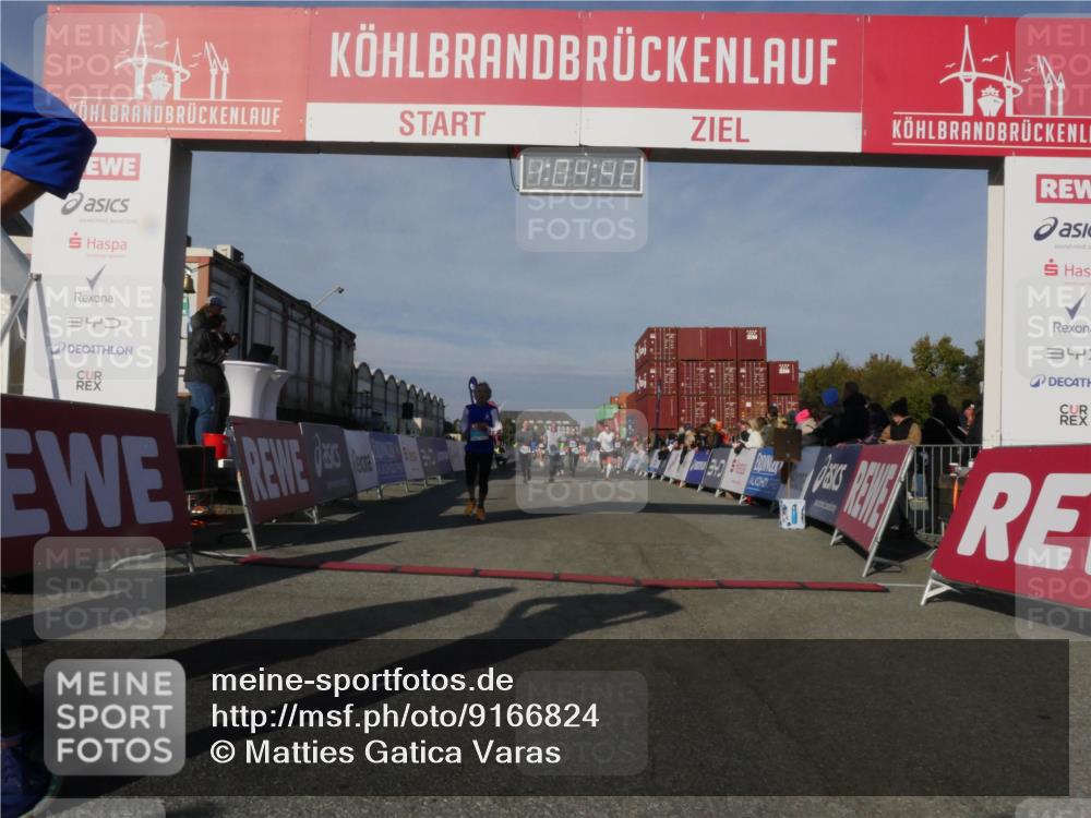 03.10.2025 - Köhlbrandbrückenlauf Matties Gatica Varas http://msf.ph/oto/9166824 03.10.2025 10:04:44 Ziel 1025, 1073, 1218, 1308, 1623, 2672, 2822, 3160, 3753, 3799, 3835 meine-sportfotos.de