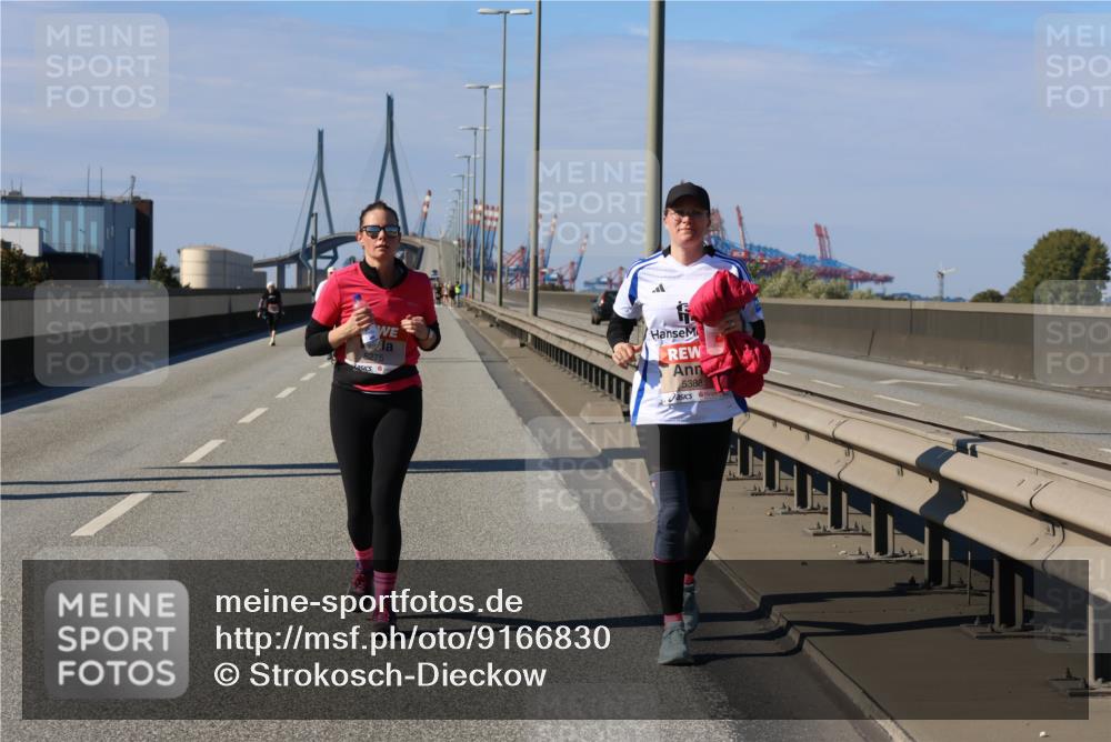 03.10.2025 - Köhlbrandbrückenlauf Strokosch-Dieckow http://msf.ph/oto/9166830 03.10.2025 13:22:25 Position 3 5275, 5388 meine-sportfotos.de