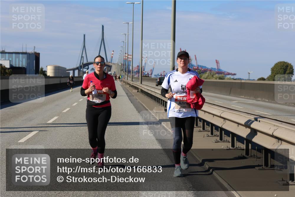 03.10.2025 - Köhlbrandbrückenlauf Strokosch-Dieckow http://msf.ph/oto/9166833 03.10.2025 13:22:25 Position 3 5275, 5388 meine-sportfotos.de