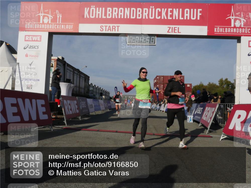 03.10.2025 - Köhlbrandbrückenlauf Matties Gatica Varas http://msf.ph/oto/9166850 03.10.2025 10:04:51 Ziel 1225, 1236, 1403, 2714, 2822, 3117, 3753, 3799, 3835 meine-sportfotos.de