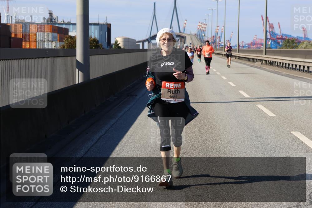 03.10.2025 - Köhlbrandbrückenlauf Strokosch-Dieckow http://msf.ph/oto/9166867 03.10.2025 13:22:50 Position 3 4824 meine-sportfotos.de
