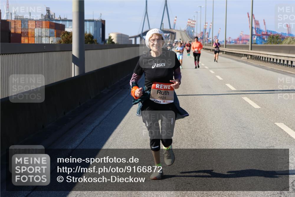 03.10.2025 - Köhlbrandbrückenlauf Strokosch-Dieckow http://msf.ph/oto/9166872 03.10.2025 13:22:50 Position 3 4824 meine-sportfotos.de