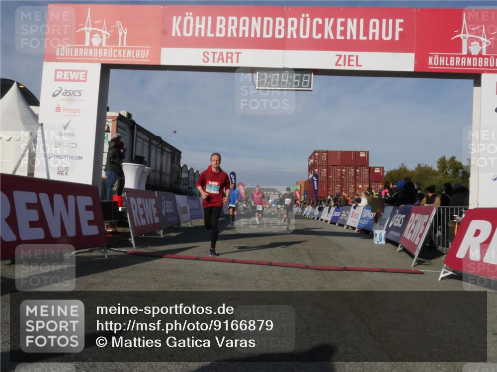 03.10.2025 - Köhlbrandbrückenlauf Matties Gatica Varas http://msf.ph/oto/9166879 03.10.2025 10:04:59 Ziel 1225, 1236, 1302, 1403, 1447, 1457, 3117, 3812 meine-sportfotos.de