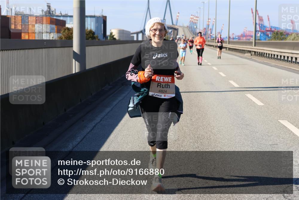 03.10.2025 - Köhlbrandbrückenlauf Strokosch-Dieckow http://msf.ph/oto/9166880 03.10.2025 13:22:50 Position 3 4824 meine-sportfotos.de