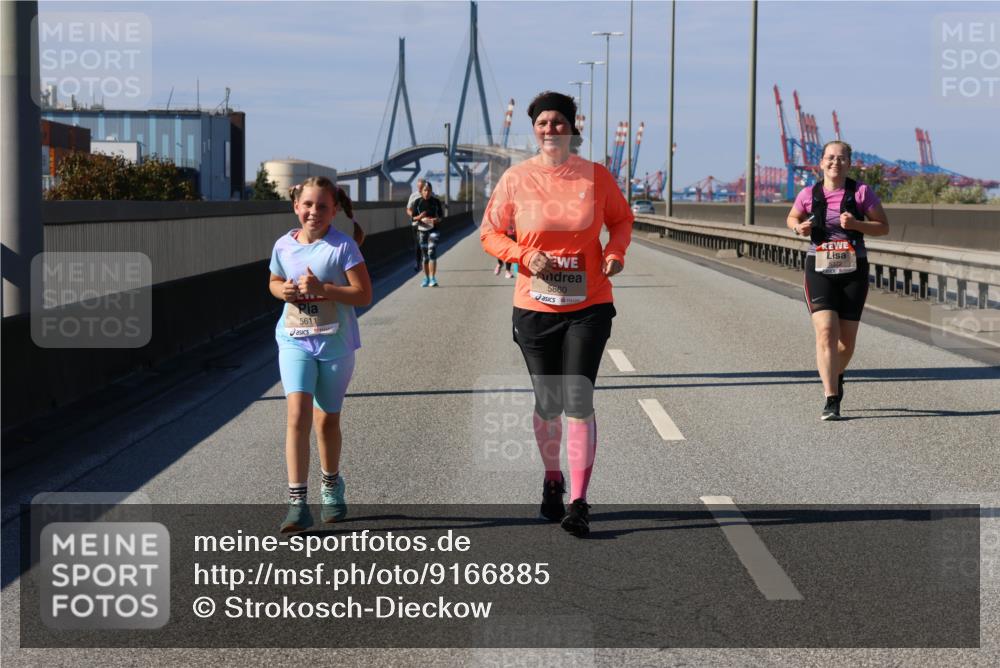 03.10.2025 - Köhlbrandbrückenlauf Strokosch-Dieckow http://msf.ph/oto/9166885 03.10.2025 13:23:05 Position 3 5611, 5860 meine-sportfotos.de