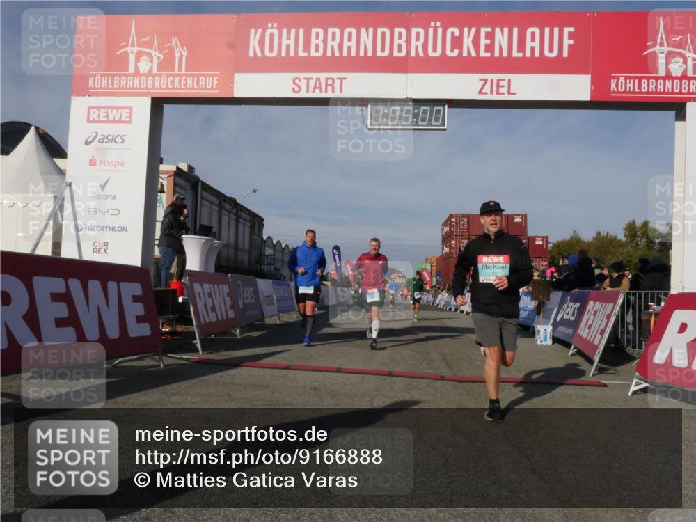 03.10.2025 - Köhlbrandbrückenlauf Matties Gatica Varas http://msf.ph/oto/9166888 03.10.2025 10:05:02 Ziel 1211, 1236, 1302, 1406, 1447, 1457, 2920, 3117, 3741, 3812 meine-sportfotos.de