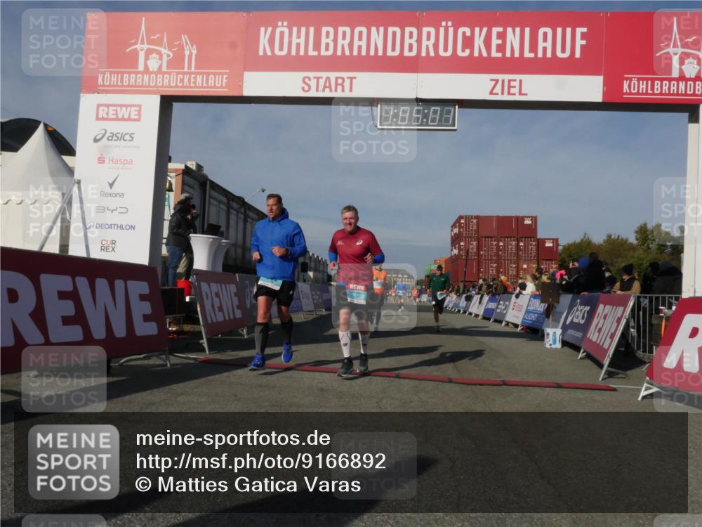 03.10.2025 - Köhlbrandbrückenlauf Matties Gatica Varas http://msf.ph/oto/9166892 03.10.2025 10:05:03 Ziel 1211, 1236, 1302, 1406, 1447, 1457, 1477, 2920, 3741, 3812 meine-sportfotos.de