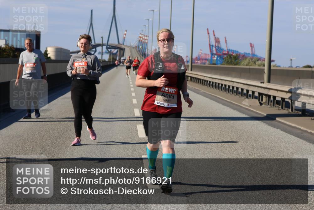 03.10.2025 - Köhlbrandbrückenlauf Strokosch-Dieckow http://msf.ph/oto/9166921 03.10.2025 13:23:20 Position 3 607, 5900 meine-sportfotos.de