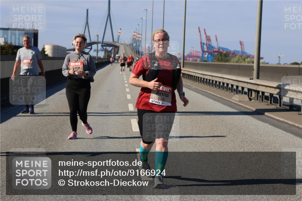 03.10.2025 - Köhlbrandbrückenlauf Strokosch-Dieckow http://msf.ph/oto/9166924 03.10.2025 13:23:20 Position 3 5900 meine-sportfotos.de