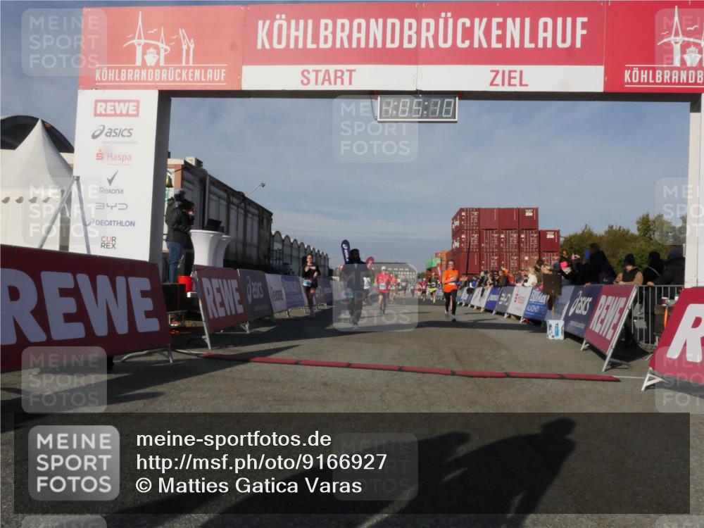 03.10.2025 - Köhlbrandbrückenlauf Matties Gatica Varas http://msf.ph/oto/9166927 03.10.2025 10:05:12 Ziel 1033, 1211, 1239, 1346, 1359, 1406, 1477, 1622, 1944, 2920, 3409, 3721, 3741 meine-sportfotos.de