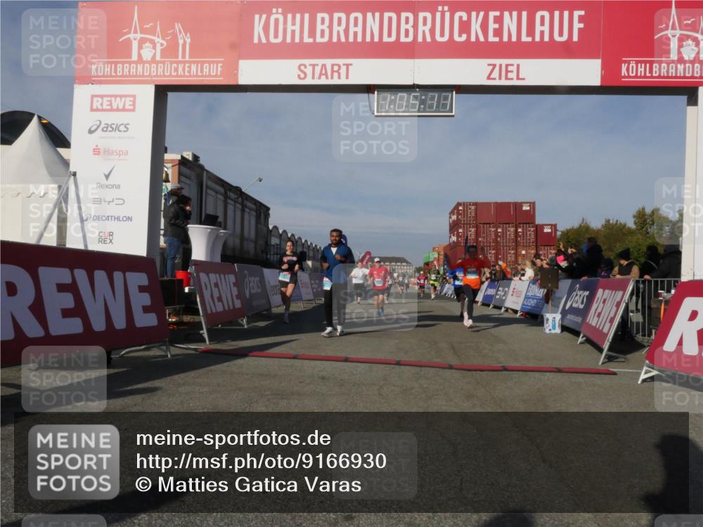 03.10.2025 - Köhlbrandbrückenlauf Matties Gatica Varas http://msf.ph/oto/9166930 03.10.2025 10:05:13 Ziel 1033, 1211, 1239, 1346, 1359, 1406, 1477, 1622, 1944, 2920, 3409, 3721, 3741 meine-sportfotos.de