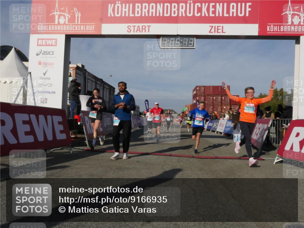 03.10.2025 - Köhlbrandbrückenlauf Matties Gatica Varas http://msf.ph/oto/9166935 03.10.2025 10:05:14 Ziel 1033, 1211, 1239, 1346, 1359, 1406, 1477, 1622, 1944, 2920, 3409, 3721, 3741 meine-sportfotos.de