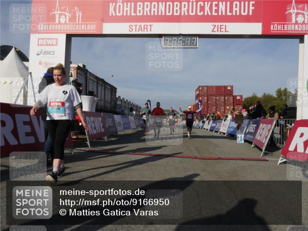 03.10.2025 - Köhlbrandbrückenlauf Matties Gatica Varas http://msf.ph/oto/9166950 03.10.2025 10:05:19 Ziel 1033, 1239, 1359, 1622, 2661, 3721 meine-sportfotos.de