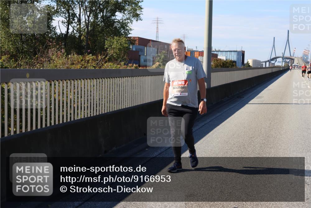 03.10.2025 - Köhlbrandbrückenlauf Strokosch-Dieckow http://msf.ph/oto/9166953 03.10.2025 13:23:27 Position 3 4980 meine-sportfotos.de