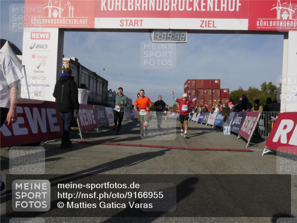 03.10.2025 - Köhlbrandbrückenlauf Matties Gatica Varas http://msf.ph/oto/9166955 03.10.2025 10:05:20 Ziel 1033, 1239, 1359, 1622, 2661, 3721 meine-sportfotos.de