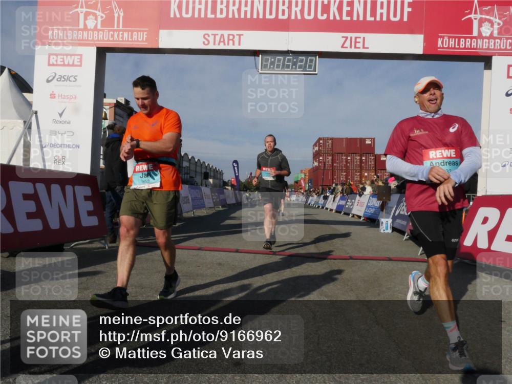 03.10.2025 - Köhlbrandbrückenlauf Matties Gatica Varas http://msf.ph/oto/9166962 03.10.2025 10:05:22 Ziel 1239, 2084, 2661, 3842 meine-sportfotos.de