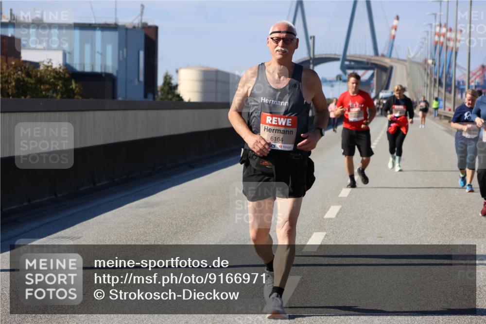 03.10.2025 - Köhlbrandbrückenlauf Strokosch-Dieckow http://msf.ph/oto/9166971 03.10.2025 13:23:42 Position 3 6164 meine-sportfotos.de