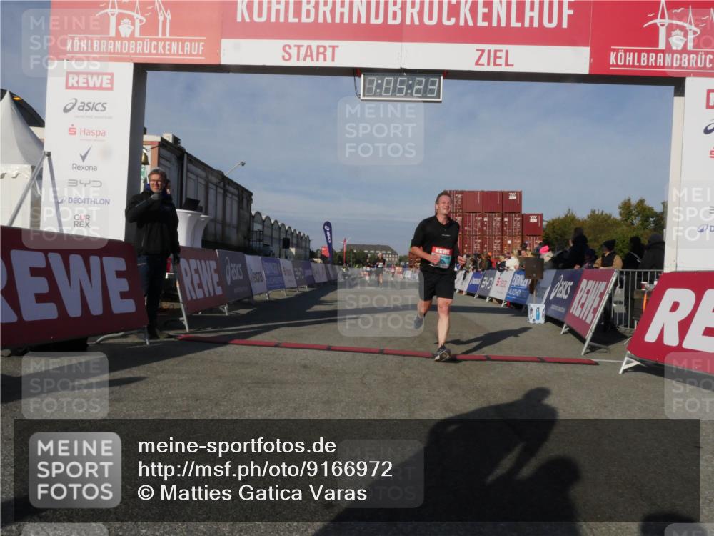 03.10.2025 - Köhlbrandbrückenlauf Matties Gatica Varas http://msf.ph/oto/9166972 03.10.2025 10:05:24 Ziel 1239, 2084, 2661, 3842 meine-sportfotos.de