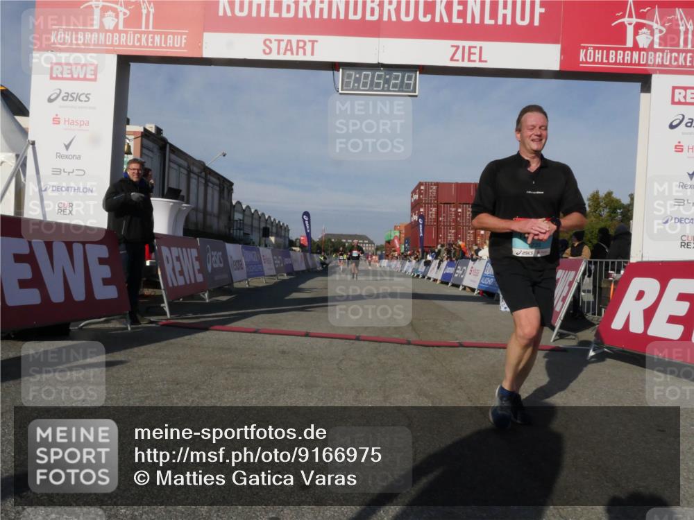 03.10.2025 - Köhlbrandbrückenlauf Matties Gatica Varas http://msf.ph/oto/9166975 03.10.2025 10:05:25 Ziel 2084, 2661, 3842 meine-sportfotos.de
