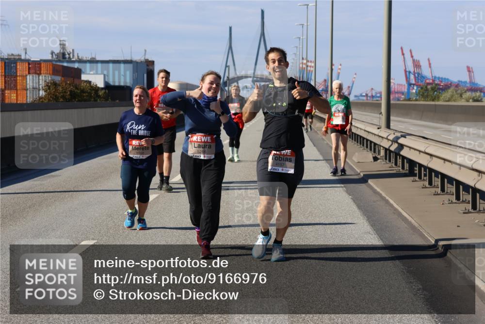 03.10.2025 - Köhlbrandbrückenlauf Strokosch-Dieckow http://msf.ph/oto/9166976 03.10.2025 13:23:51 Position 3 6558, 5216, 4157 meine-sportfotos.de