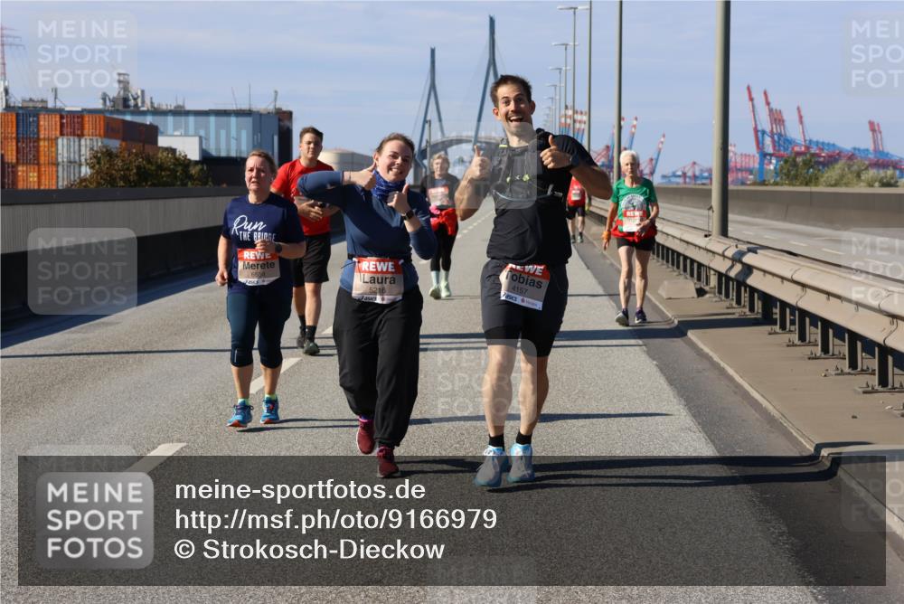 03.10.2025 - Köhlbrandbrückenlauf Strokosch-Dieckow http://msf.ph/oto/9166979 03.10.2025 13:23:51 Position 3 6558, 5216, 4157 meine-sportfotos.de