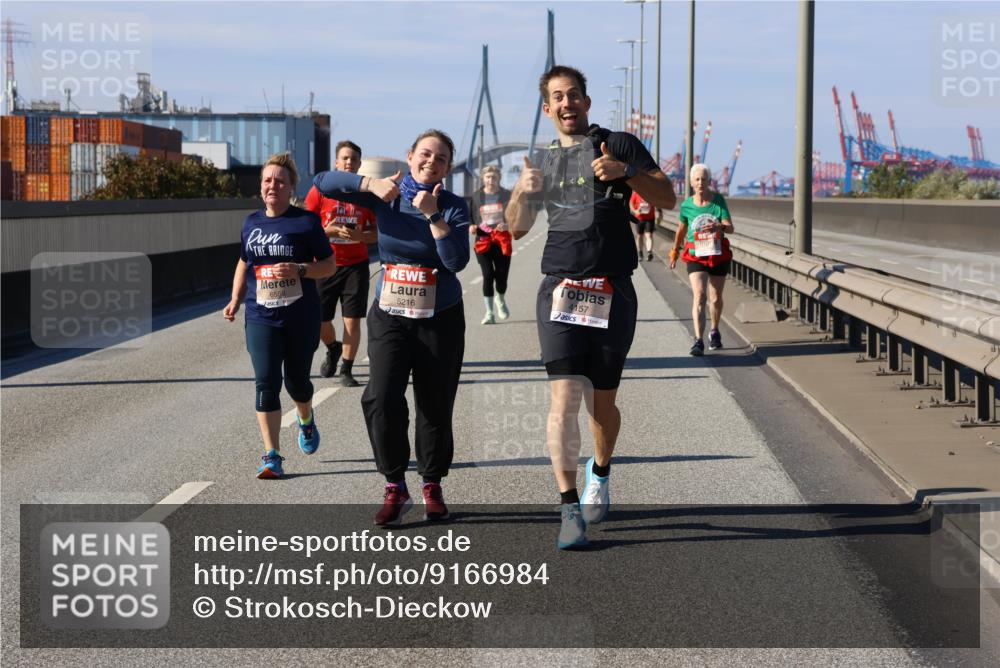 03.10.2025 - Köhlbrandbrückenlauf Strokosch-Dieckow http://msf.ph/oto/9166984 03.10.2025 13:23:51 Position 3 6558, 5216, 4157 meine-sportfotos.de