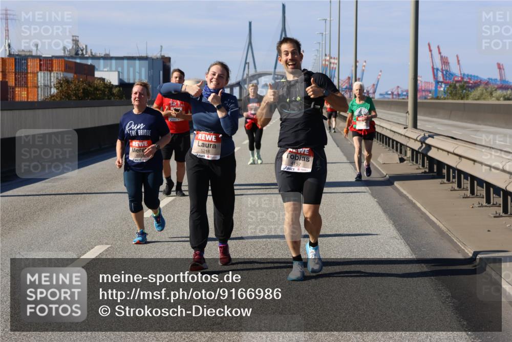 03.10.2025 - Köhlbrandbrückenlauf Strokosch-Dieckow http://msf.ph/oto/9166986 03.10.2025 13:23:51 Position 3 6558, 5216, 4157 meine-sportfotos.de