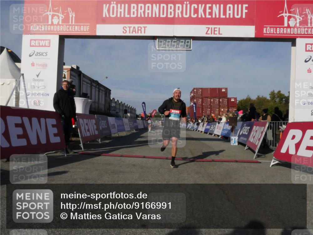 03.10.2025 - Köhlbrandbrückenlauf Matties Gatica Varas http://msf.ph/oto/9166991 03.10.2025 10:05:30 Ziel 1385, 2084, 3679, 3842 meine-sportfotos.de