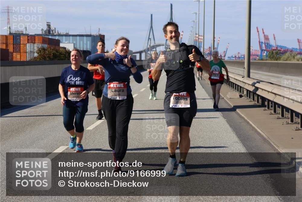03.10.2025 - Köhlbrandbrückenlauf Strokosch-Dieckow http://msf.ph/oto/9166999 03.10.2025 13:23:52 Position 3 6558, 5216, 4157 meine-sportfotos.de