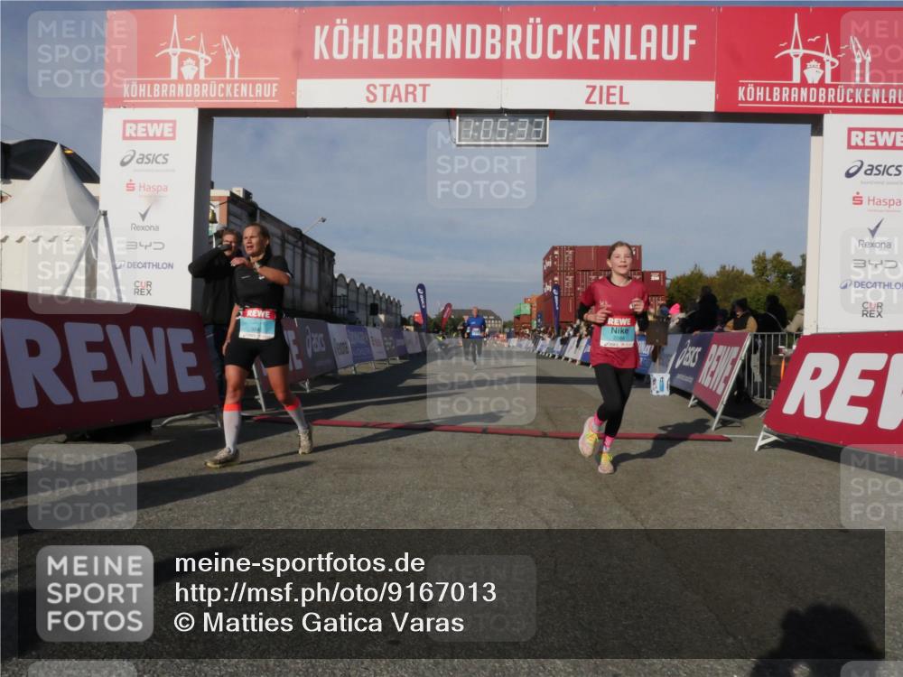 03.10.2025 - Köhlbrandbrückenlauf Matties Gatica Varas http://msf.ph/oto/9167013 03.10.2025 10:05:35 Ziel 1312, 1385, 1415, 3679 meine-sportfotos.de