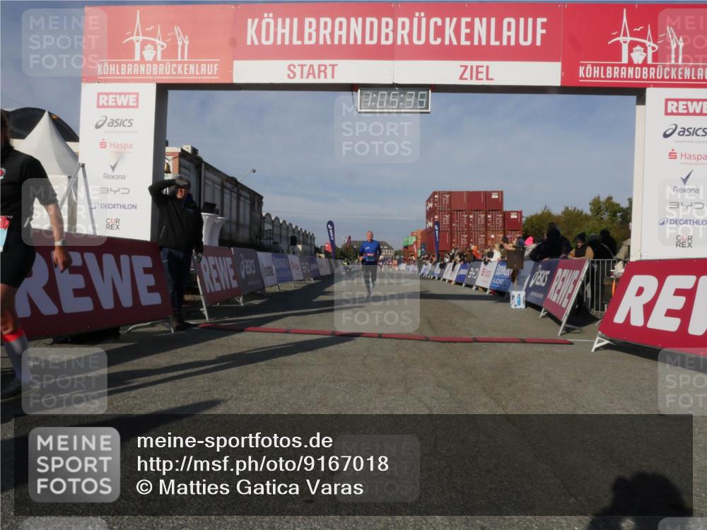 03.10.2025 - Köhlbrandbrückenlauf Matties Gatica Varas http://msf.ph/oto/9167018 03.10.2025 10:05:36 Ziel 1312, 1385, 1415, 3679 meine-sportfotos.de