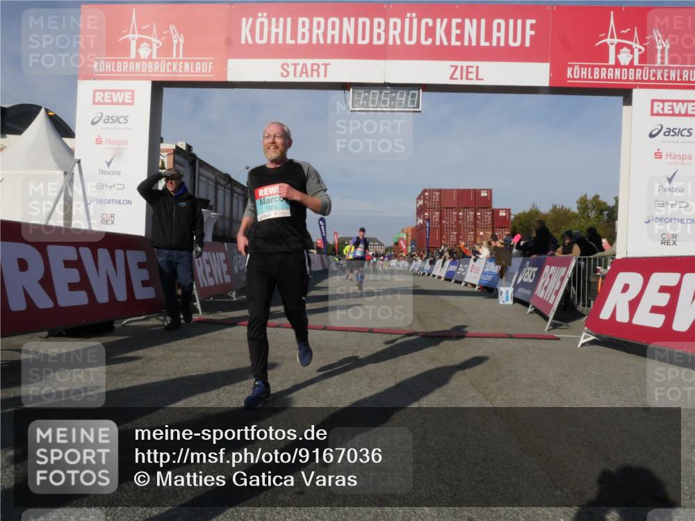 03.10.2025 - Köhlbrandbrückenlauf Matties Gatica Varas http://msf.ph/oto/9167036 03.10.2025 10:05:42 Ziel 1119, 1312, 1340, 1415, 1962, 2698, 3484 meine-sportfotos.de