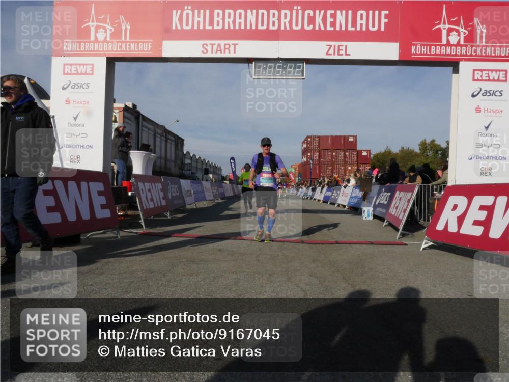 03.10.2025 - Köhlbrandbrückenlauf Matties Gatica Varas http://msf.ph/oto/9167045 03.10.2025 10:05:44 Ziel 1119, 1312, 1340, 1415, 1962, 2698, 3484 meine-sportfotos.de