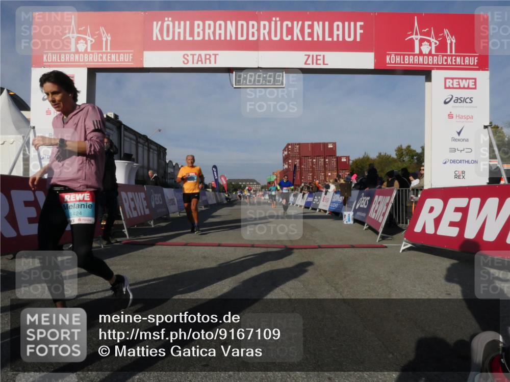 03.10.2025 - Köhlbrandbrückenlauf Matties Gatica Varas http://msf.ph/oto/9167109 03.10.2025 10:06:00 Ziel 1132, 1242, 1333, 1428, 1505, 1626, 2913, 3053, 3333 meine-sportfotos.de