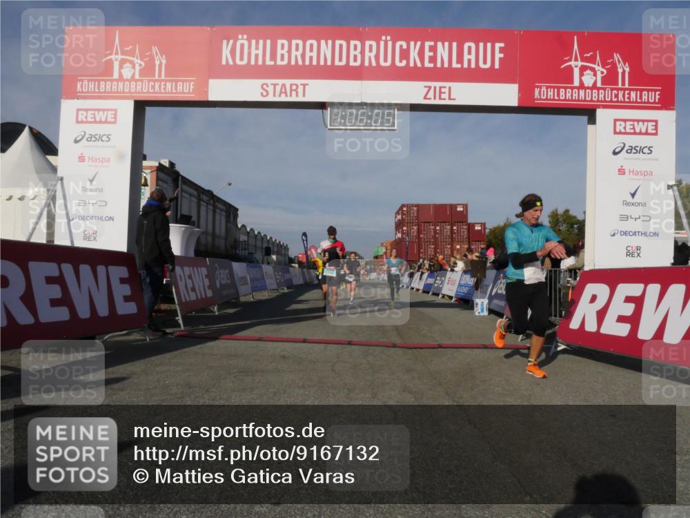 03.10.2025 - Köhlbrandbrückenlauf Matties Gatica Varas http://msf.ph/oto/9167132 03.10.2025 10:06:07 Ziel 1242, 1299, 1333, 1352, 1356, 1397, 1505, 1626, 3053, 3333, 3563, 3764 meine-sportfotos.de