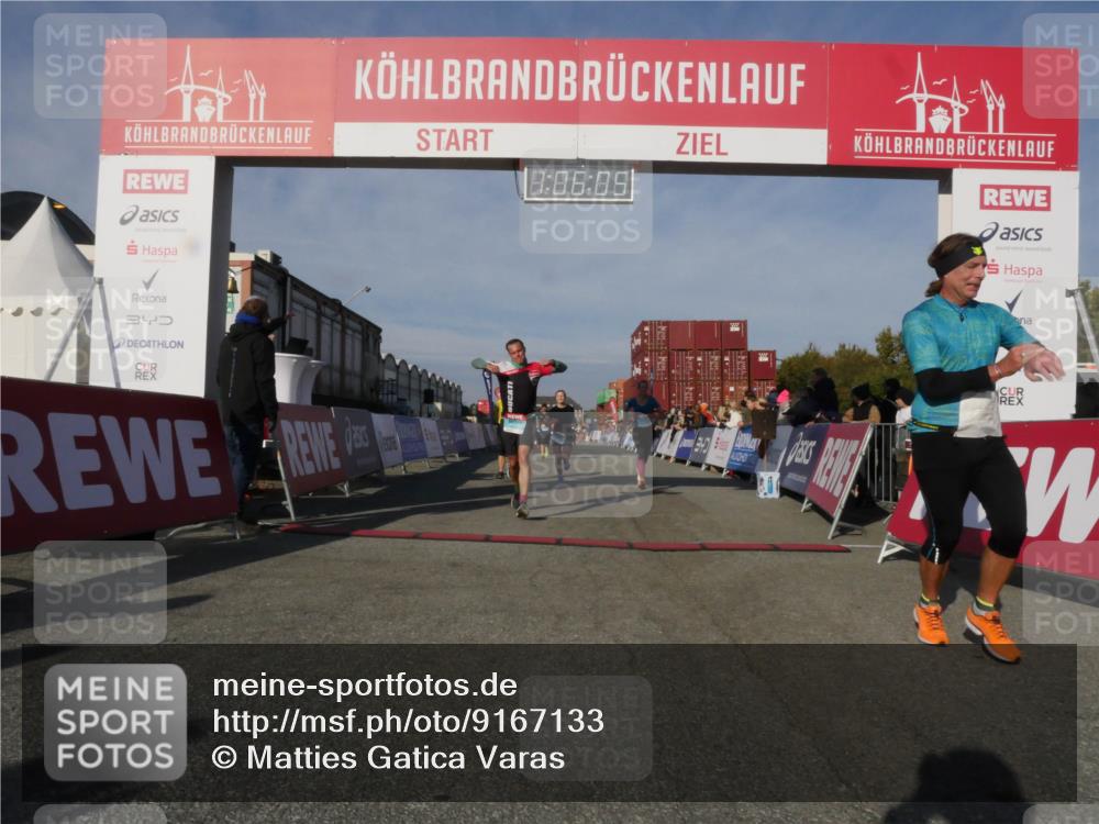 03.10.2025 - Köhlbrandbrückenlauf Matties Gatica Varas http://msf.ph/oto/9167133 03.10.2025 10:06:07 Ziel 1242, 1299, 1333, 1352, 1356, 1397, 1505, 1626, 3053, 3333, 3563, 3764 meine-sportfotos.de