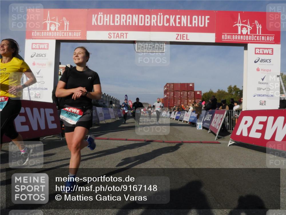 03.10.2025 - Köhlbrandbrückenlauf Matties Gatica Varas http://msf.ph/oto/9167148 03.10.2025 10:06:10 Ziel 1199, 1299, 1333, 1352, 1356, 1397, 1402, 1505, 3563, 3764 meine-sportfotos.de