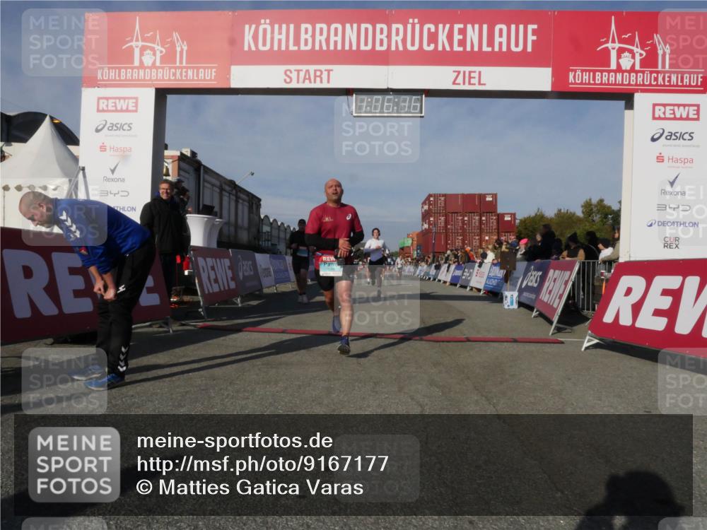 03.10.2025 - Köhlbrandbrückenlauf Matties Gatica Varas http://msf.ph/oto/9167177 03.10.2025 10:06:18 Ziel 1100, 1152, 1199, 1255, 1402, 1445, 3228, 3233, 3563, 3625 meine-sportfotos.de