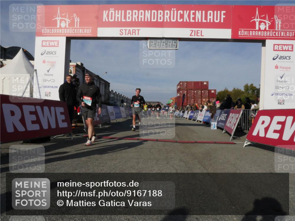 03.10.2025 - Köhlbrandbrückenlauf Matties Gatica Varas http://msf.ph/oto/9167188 03.10.2025 10:06:21 Ziel 1100, 1152, 1255, 1402, 1445, 3228, 3233, 3492, 3625, 3656 meine-sportfotos.de