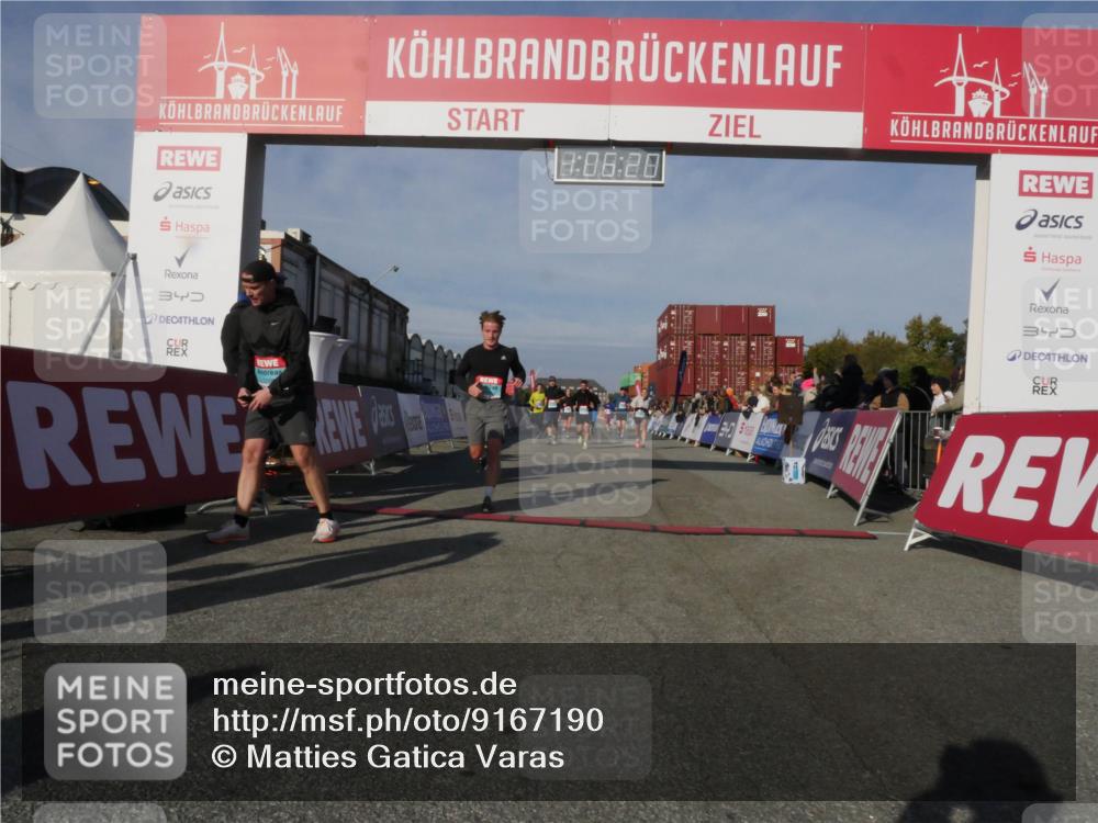 03.10.2025 - Köhlbrandbrückenlauf Matties Gatica Varas http://msf.ph/oto/9167190 03.10.2025 10:06:21 Ziel 1100, 1152, 1255, 1402, 1445, 3228, 3233, 3492, 3625, 3656 meine-sportfotos.de
