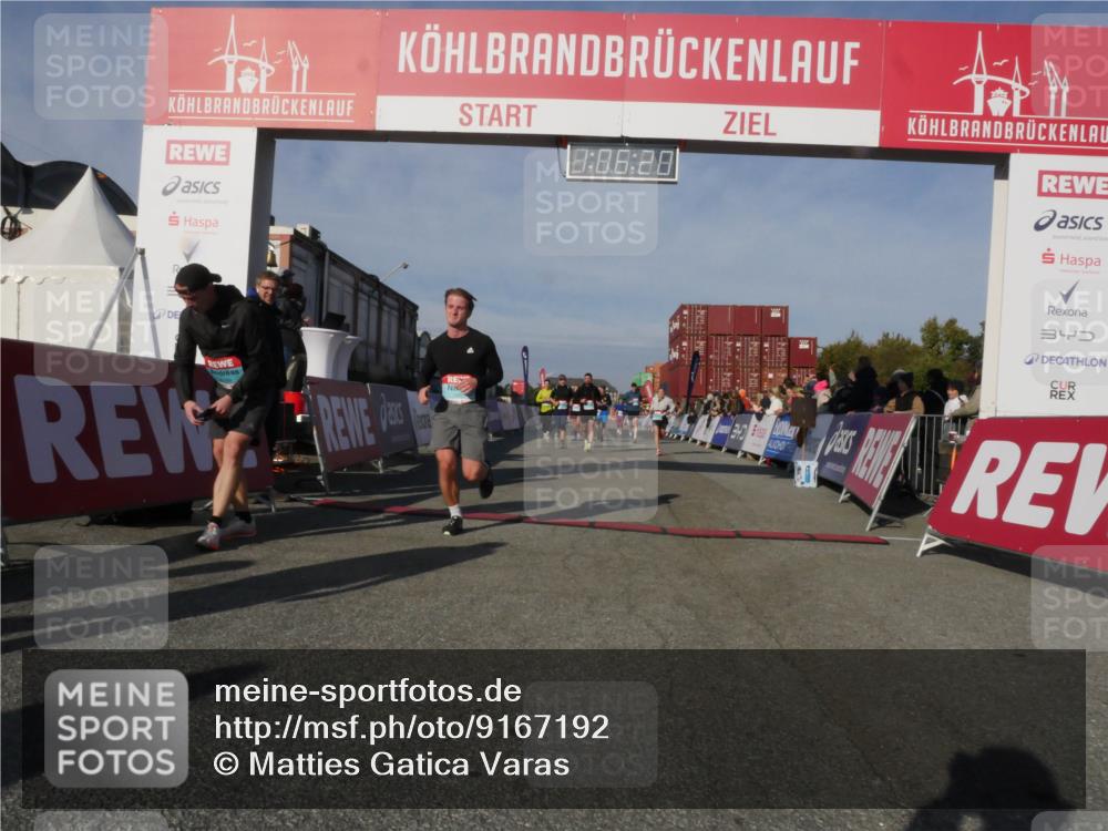03.10.2025 - Köhlbrandbrückenlauf Matties Gatica Varas http://msf.ph/oto/9167192 03.10.2025 10:06:22 Ziel 1100, 1152, 1255, 1445, 3228, 3233, 3492, 3625, 3656 meine-sportfotos.de