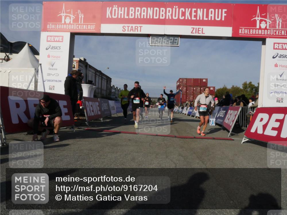 03.10.2025 - Köhlbrandbrückenlauf Matties Gatica Varas http://msf.ph/oto/9167204 03.10.2025 10:06:25 Ziel 1100, 1152, 1255, 1445, 1722, 3228, 3233, 3492, 3625, 3656 meine-sportfotos.de