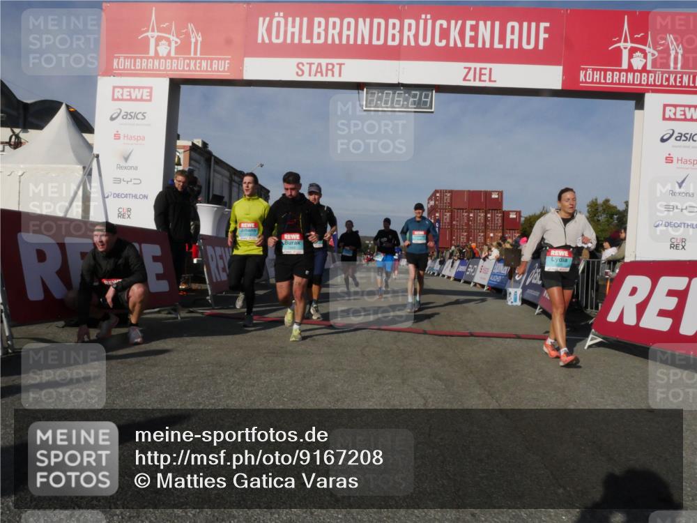 03.10.2025 - Köhlbrandbrückenlauf Matties Gatica Varas http://msf.ph/oto/9167208 03.10.2025 10:06:26 Ziel 1100, 1152, 1255, 1722, 3188, 3228, 3233, 3492, 3656 meine-sportfotos.de