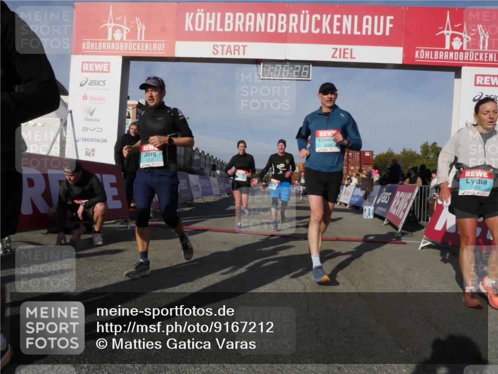 03.10.2025 - Köhlbrandbrückenlauf Matties Gatica Varas http://msf.ph/oto/9167212 03.10.2025 10:06:28 Ziel 1100, 1152, 1722, 2793, 3188, 3492, 3656 meine-sportfotos.de
