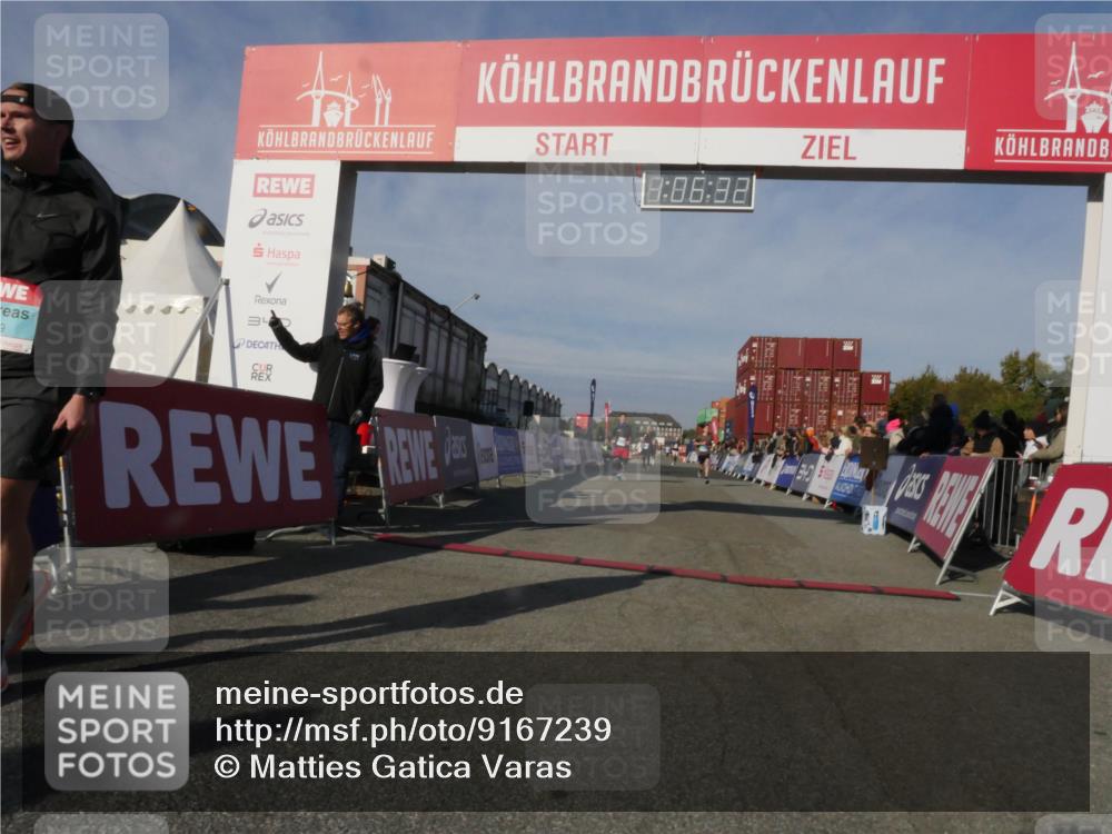 03.10.2025 - Köhlbrandbrückenlauf Matties Gatica Varas http://msf.ph/oto/9167239 03.10.2025 10:06:34 Ziel 1066, 1722, 2431, 2793, 3016, 3188 meine-sportfotos.de